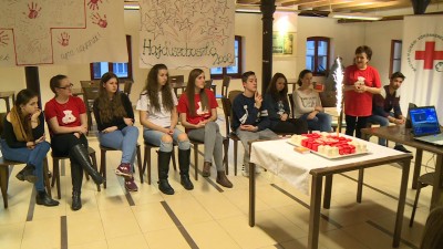 95 éves a Magyar Ifjúsági Vöröskereszt